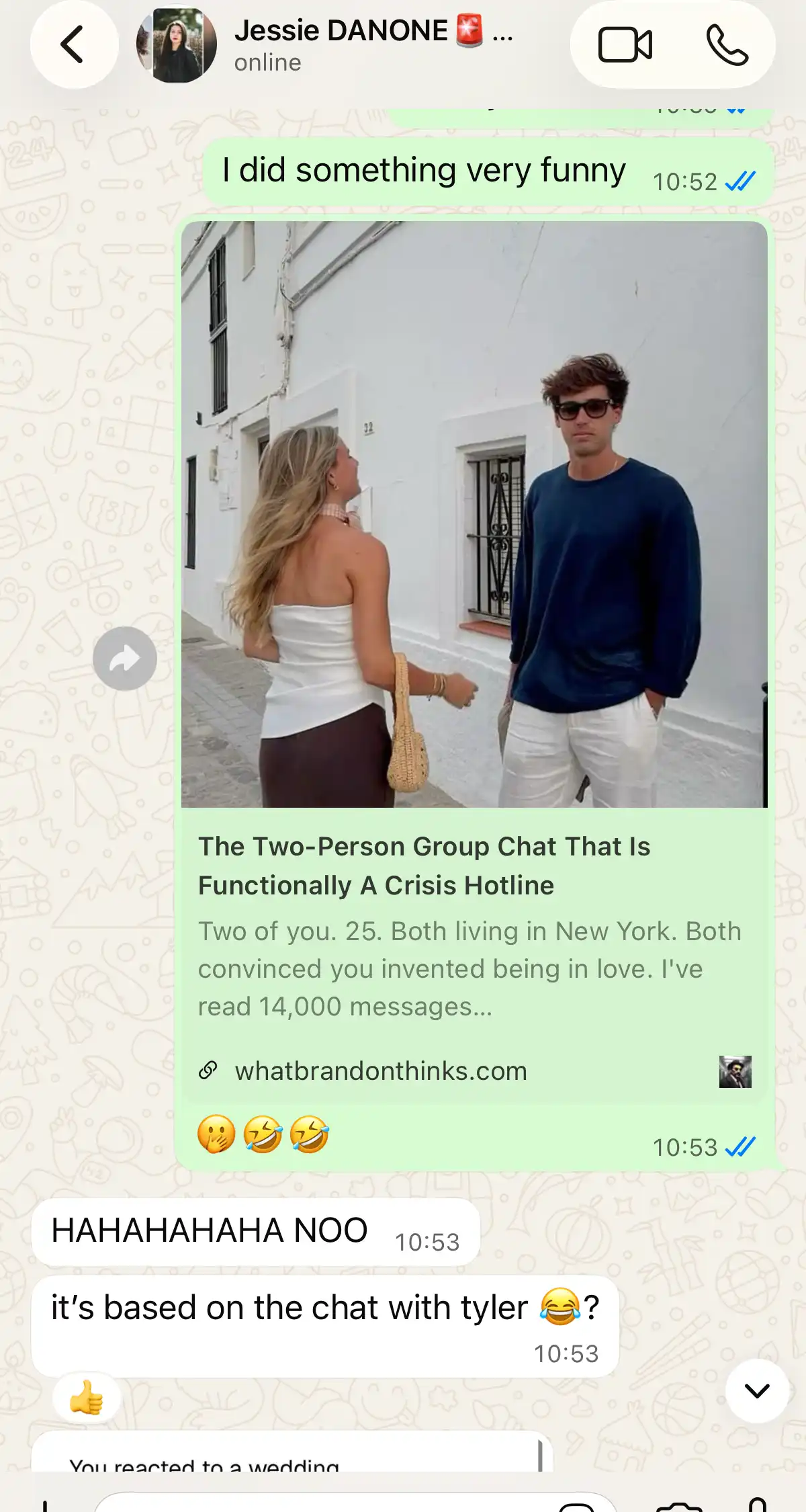 Une amie sur WhatsApp qui hallucine dès qu'on lui balance le rapport sur un ex.
